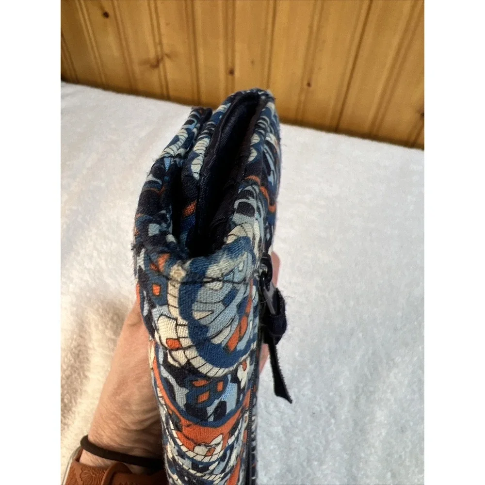 Vera Bradley Trifold Wallet Magnetic Closure Navy Light Blue And Orange Used - Picture 9 of 11